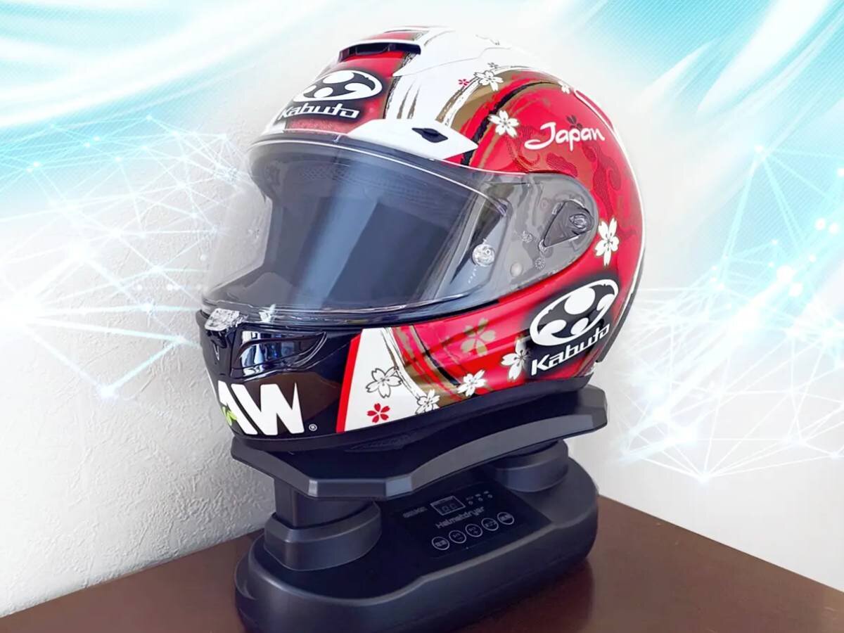 【春ツーリング】ヘルメットもグローブもこれ1台！乾燥＆消臭をこなす便利ガジェット