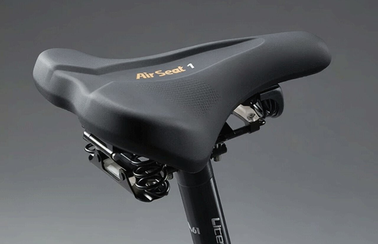 【Bicycle Lover Writer Attention】Surprising Sensation of Floating! A Special Saddle That Absorbs and Distributes Shock from the Road