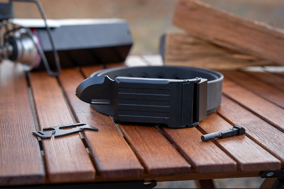 【Survival】Cut the seatbelt, start a fire, call for help! A belt packed with the ultimate gimmicks