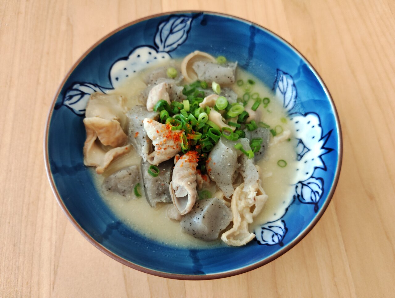 【Reproducing Ryuji's Recipe】Directly handed down! "Grandma's Motsuni" The exquisite flavor of offal and the richness of miso create a cozy taste