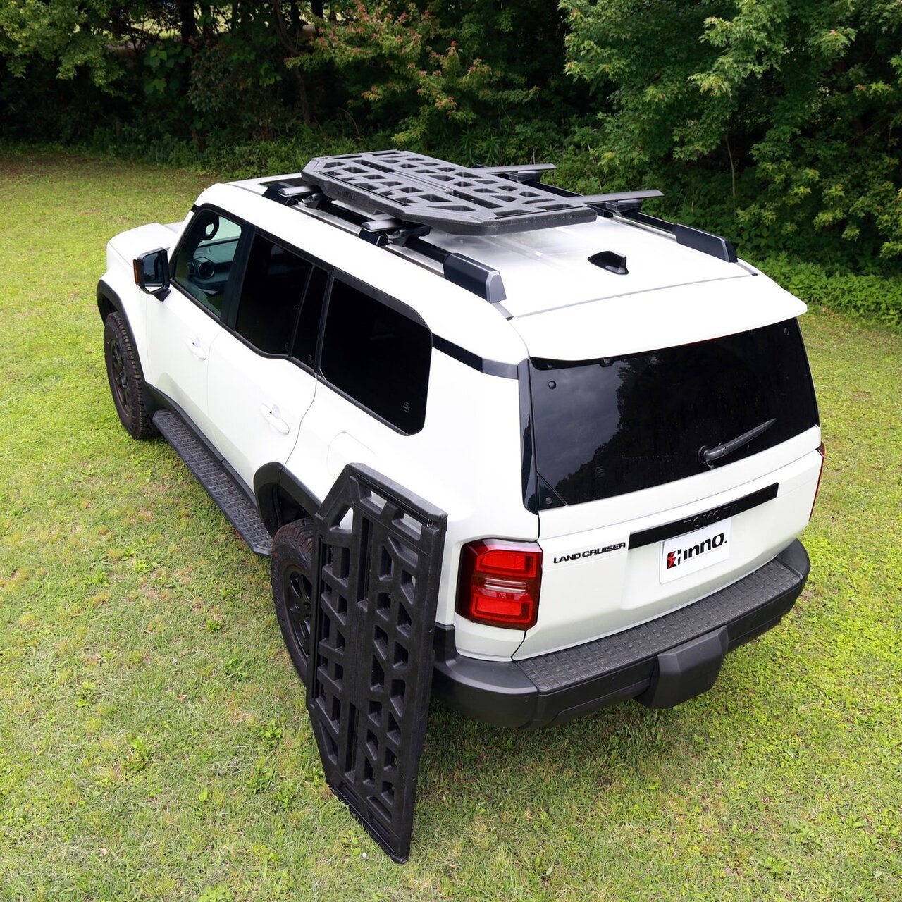 【In-Car】Adventure with your beloved car! What is amazing about the world's first "resin molded" roof rack?