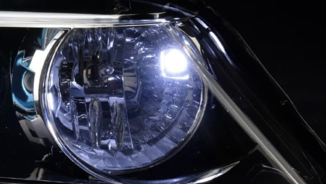 【Car Accessories】"Silk Light" spreads evenly! An aftermarket LED bulb that clearly illuminates the number plate