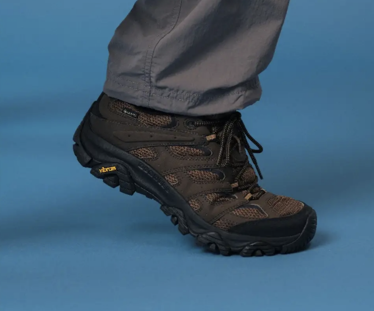 [Merrell] Charging through muddy paths! Stylish colors added to Merrell's iconic hiker