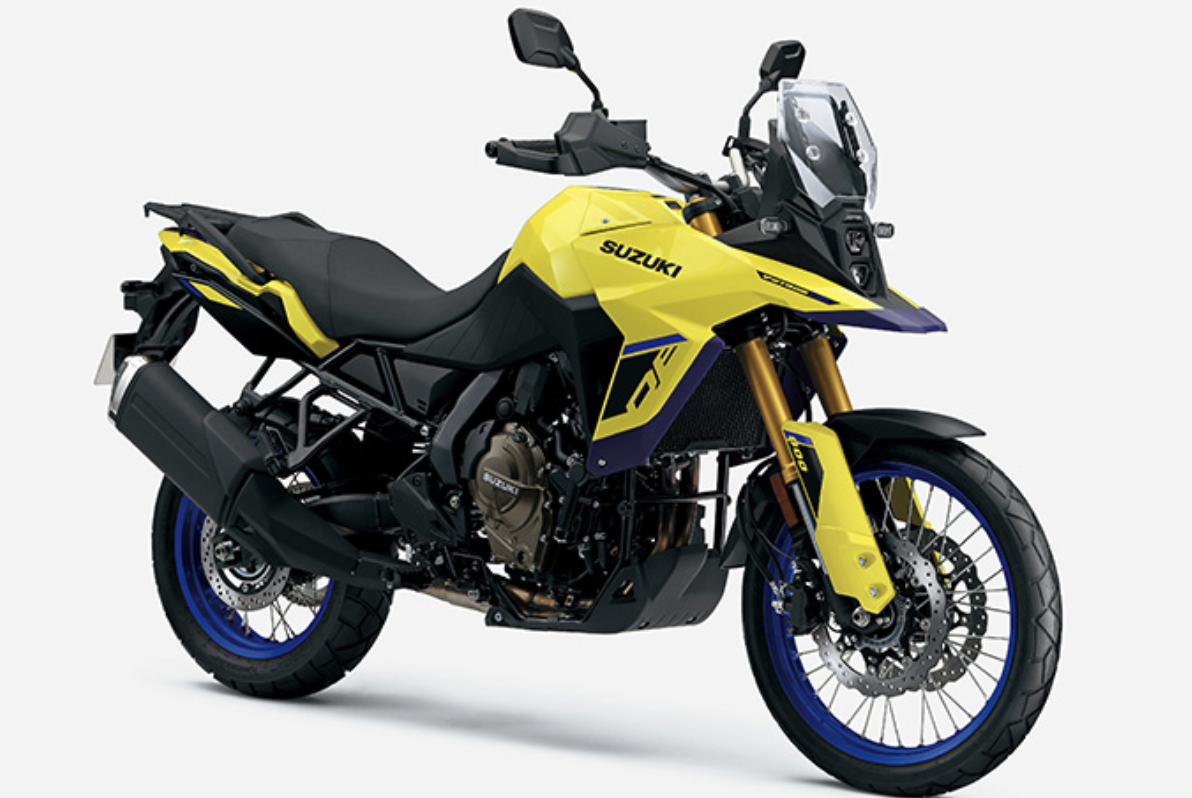 スズキ国内初のE10ガソリン対応車！大型二輪「ブイストローム800/DE」価格＆スペックは？