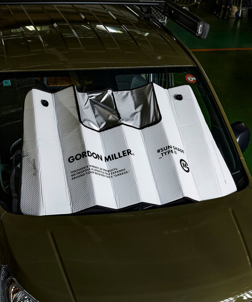 [Car Accessories] Temperature rising from early spring! "Jumbo" shade useful for UV protection and privacy