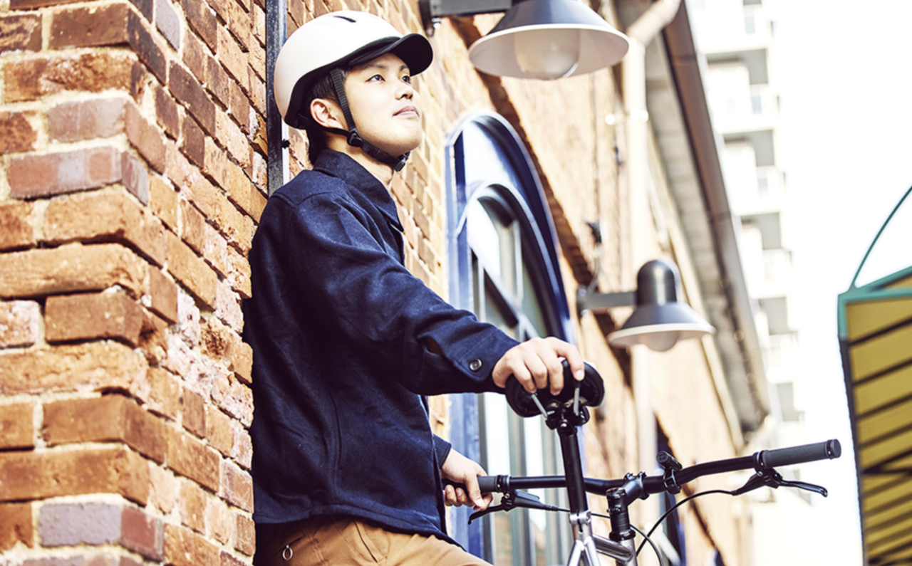 【Choosing a Bicycle Helmet】 It feels just like a hat! It's surprisingly fitted while being easy to wear.