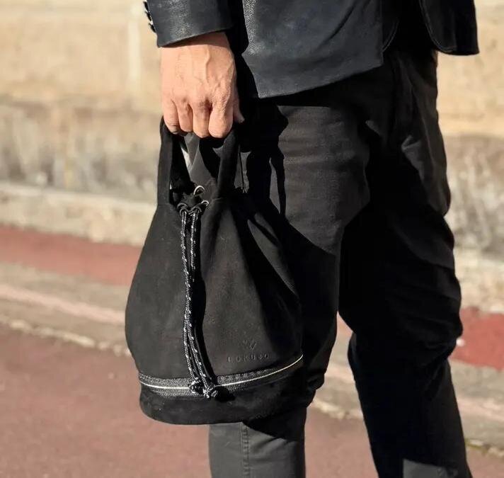 【Lifetime Item】Grows without any maintenance! With Hokkaido Ezo Deer Leather "Drop Drawstring" as an accent