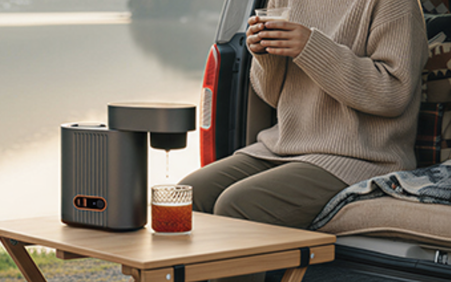 車内でカフェタイム！高圧抽出で“至福の一杯”を生み出すポータブルコーヒーメーカー