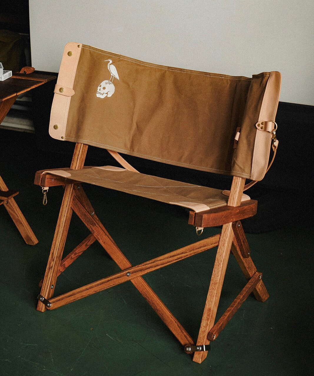 【Made to Order】Stunning in the garage! A masterpiece chair loved by the old British army is specially designed for Gordon Miller