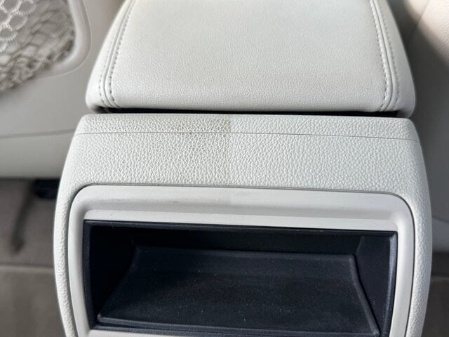 【車内ケア】え、こんなに汚れてたの!? 汚れ除去からUV保護までこなす万能クリーナー