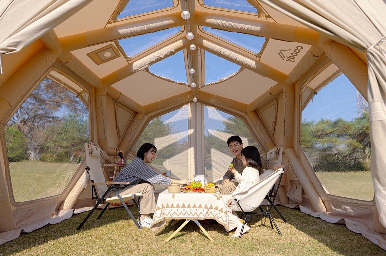 【Outdoor】It's like a "movable villa"! The connectable glamping air tent is too spacious
