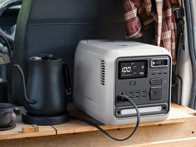 【クルマ旅】もはや“運べる発電所”だ！1kWh搭載ポータブル電源が車載にぴったり