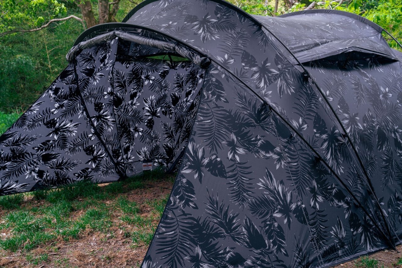 【Tokyo Crafts x Ketsumeishi】An overwhelming presence! Two popular tent models are in a limited edition collaboration."