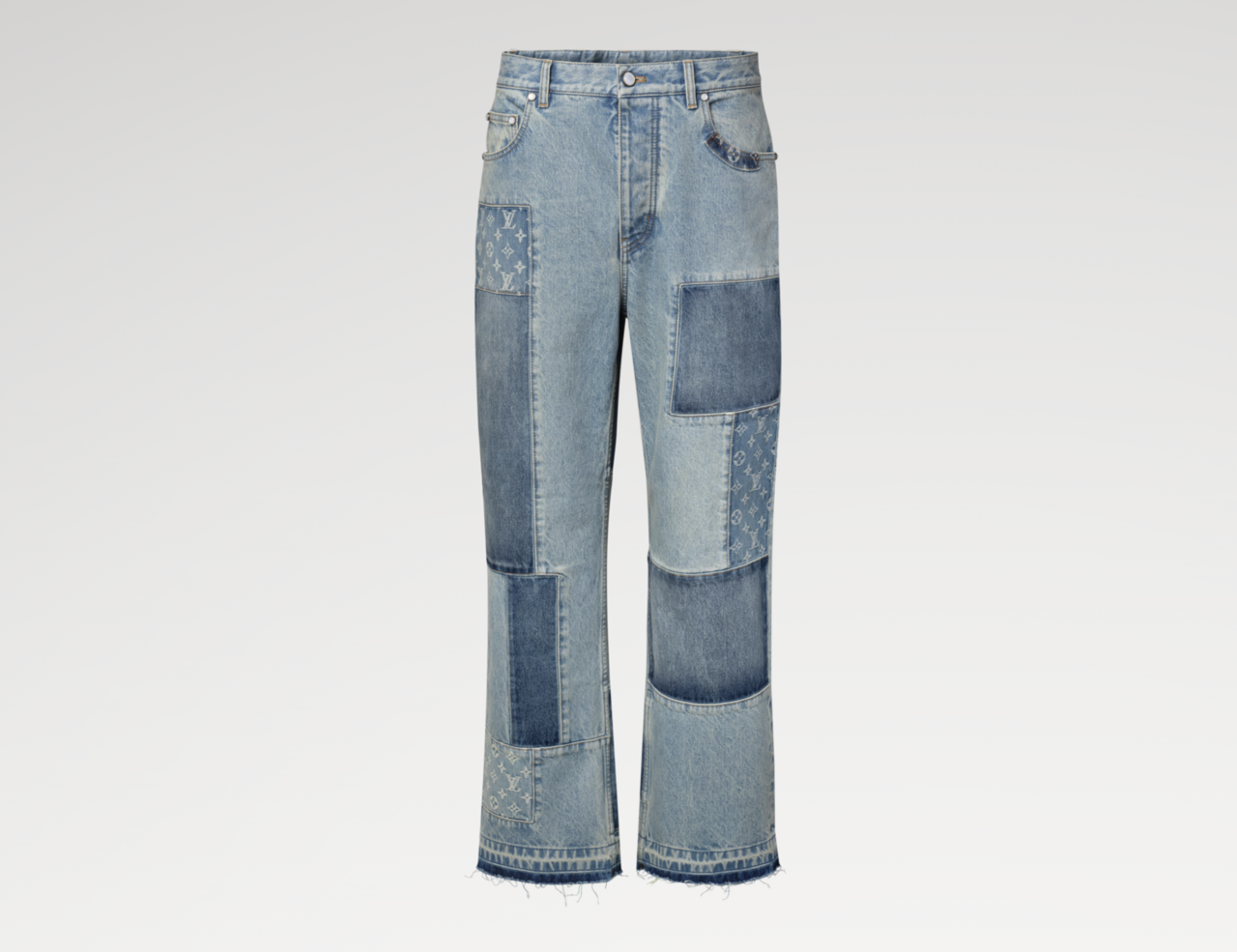 【Louis Vuitton】Fully embracing summer! Trendy "denim" and simple white T-shirts, among others