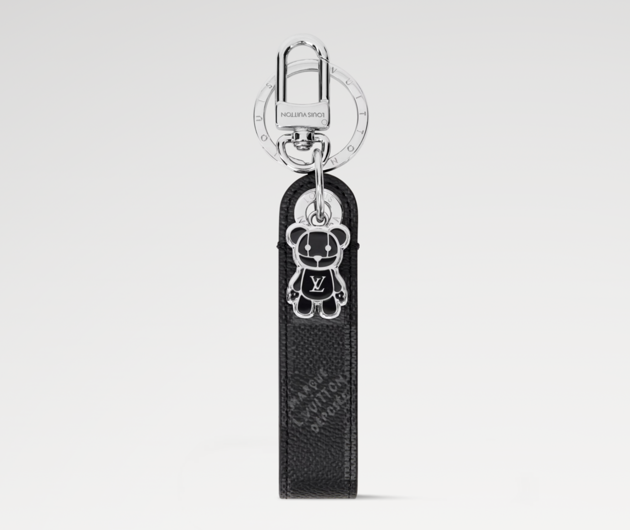 【Louis Vuitton】"Louis Bear" is cute ♡ A new men's accessory that colors your summer coordination