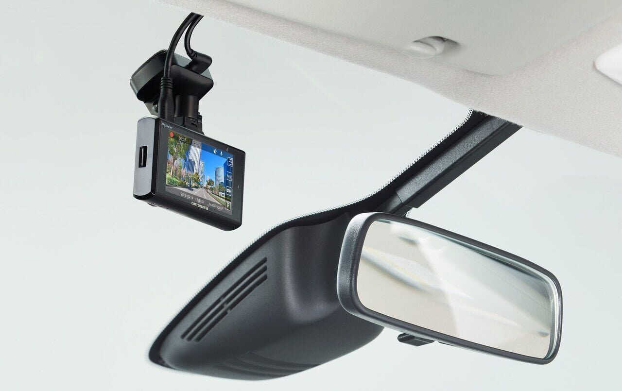 [Vehicle Security] Clear recording even at night & in underground parking! Equipped with a "parking surveillance function" as standard to protect your beloved car.