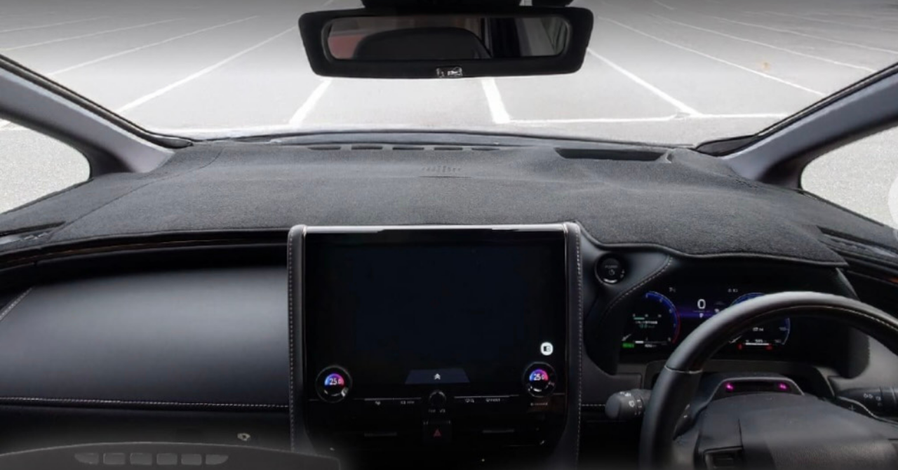Just lay it on the dashboard! A reflective & damage prevention sheet you want to grab “before prices go up”