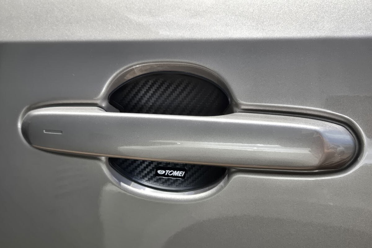 【Easy DIY】Just stick it on to protect your car! The Door Handle Protector also has a dress-up effect