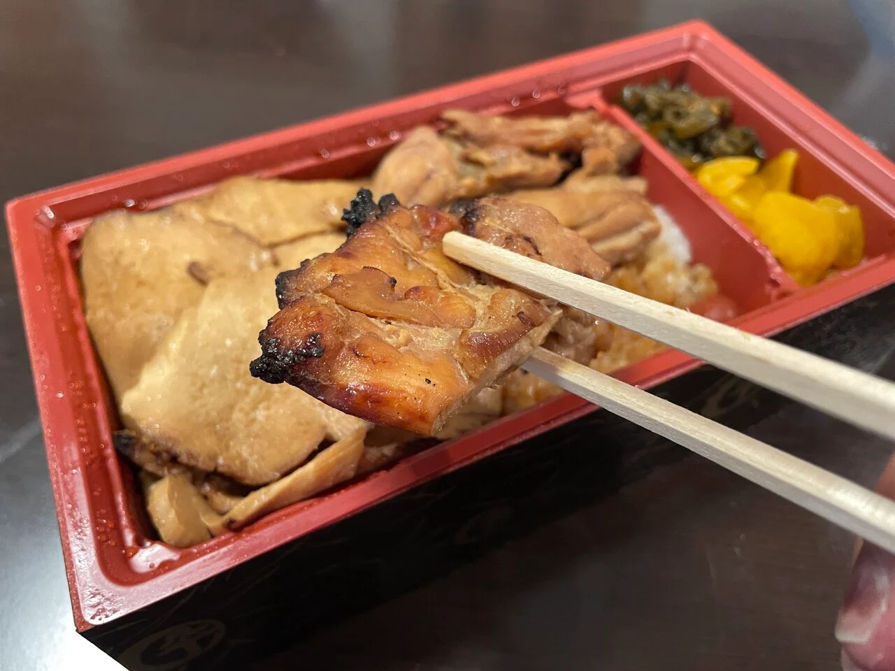 【ローカルグルメ】埼玉で買える群馬名物、登利平「上州御用鳥めし松弁当」を目指して梅雨空にドライブ