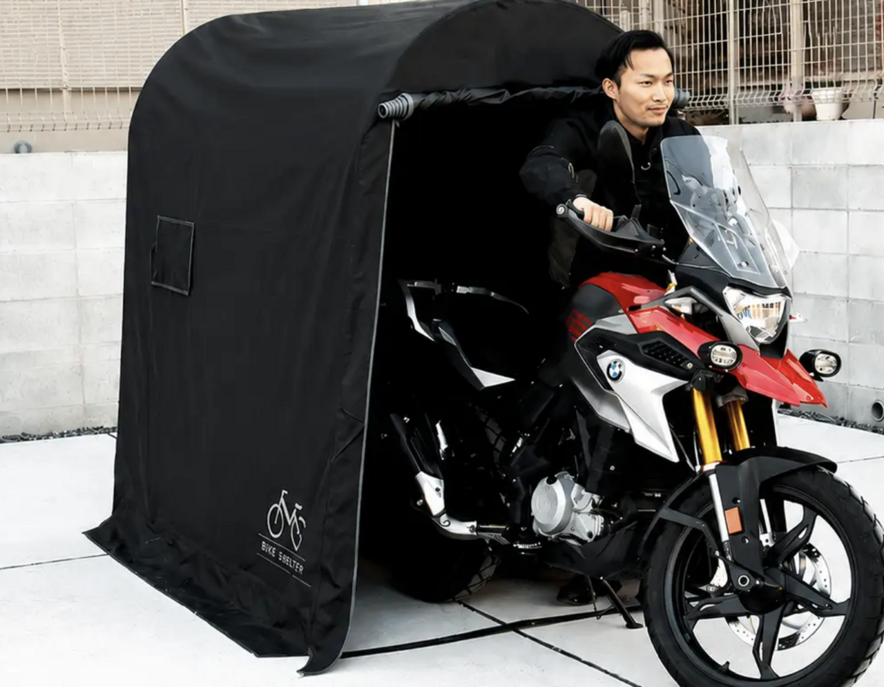 【Bike Shelter】 Available for around 10,000 yen, yet equipped with ventilation! It thoroughly protects your beloved vehicle from condensation, rust, and mold.