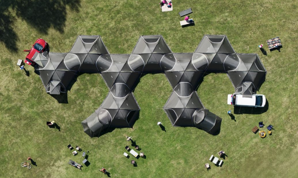 A secret base at the campsite!? Adding a dome tent & bedroom to the infinitely expandable "Connect Base"