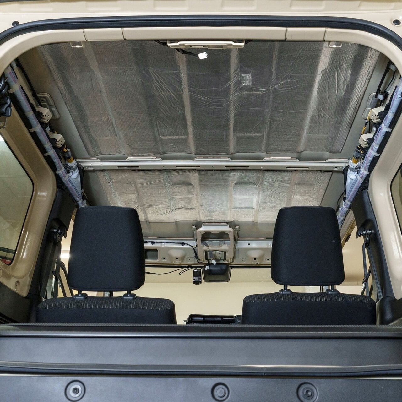 【In-Car DIY】Just stick it on and press! The air conditioning efficiency has improved with insulation aluminum sheets