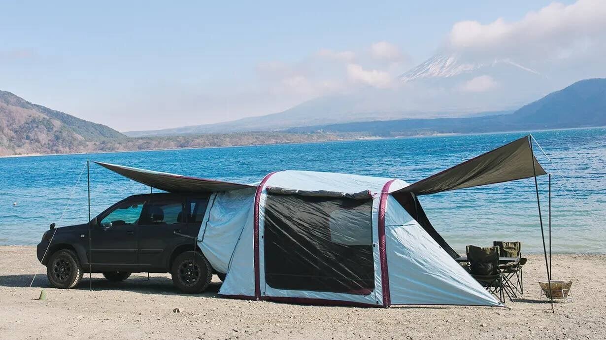 【Car Camping】Is there a living room just beyond the back door!? The easy-setup car air tent is quite usable