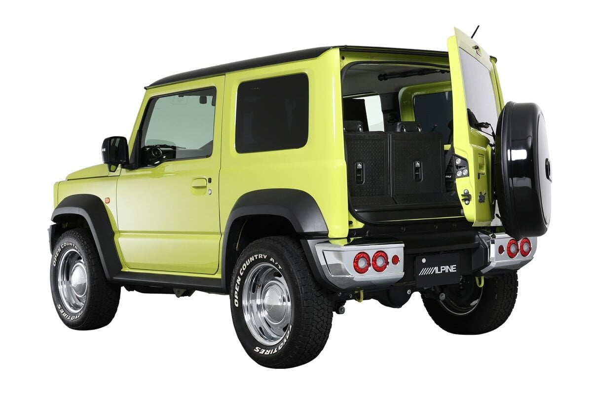【Jimny Custom】 Just pull the handle! The electric kit allows the rear gate to automatically open and close