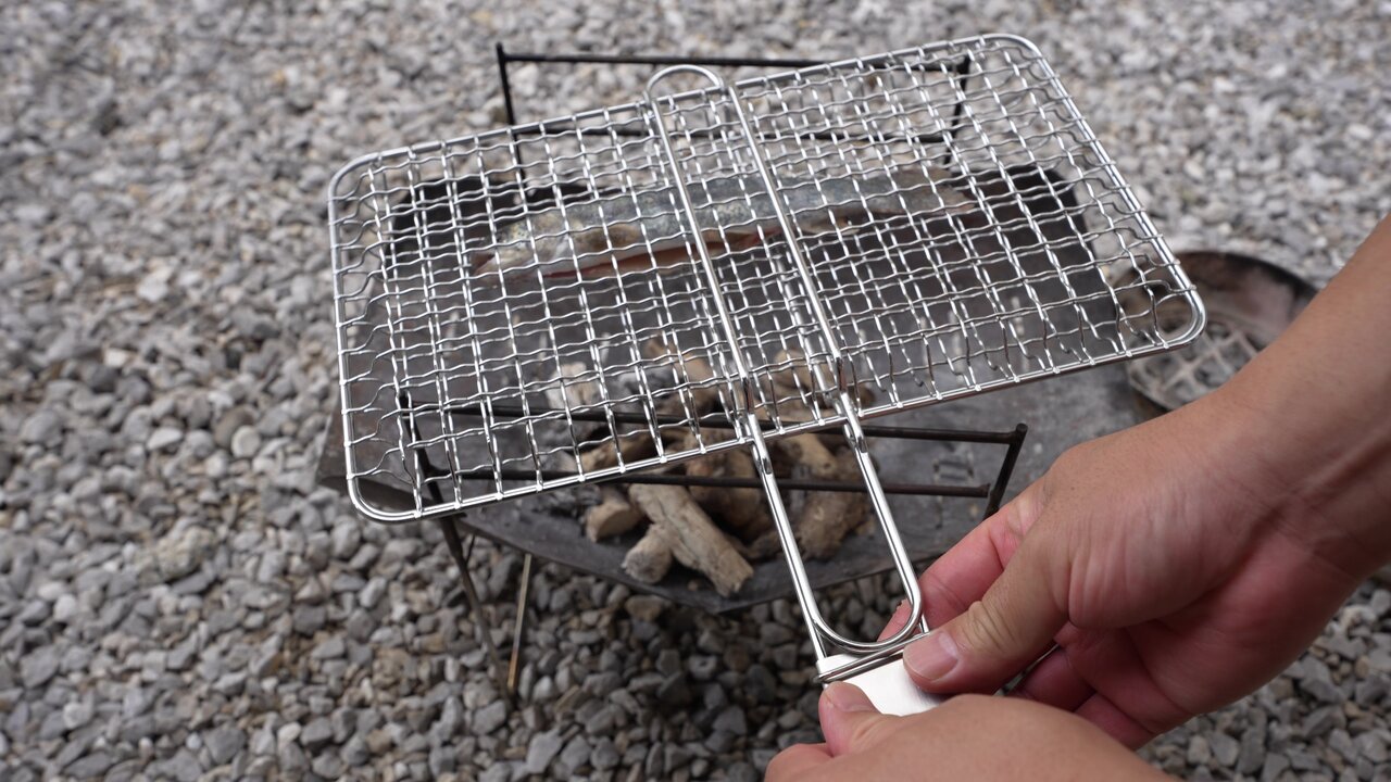 【キャンプ料理に】カインズの「BBQ合わせ焼き網」で魚焼きが断然快適になった