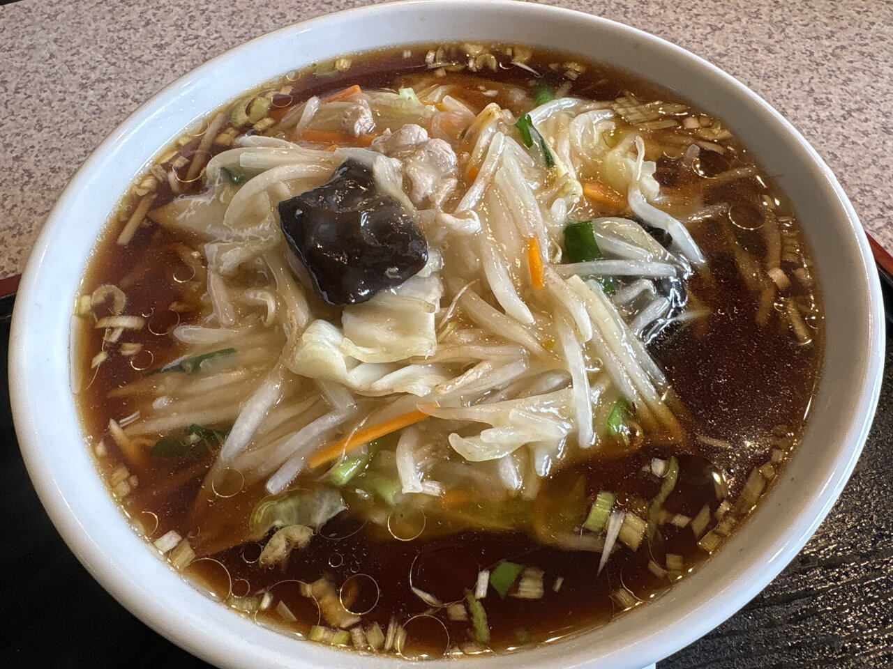 【街中華】横浜の住宅街で「中華飯店 蘭蘭」の熱々サンマーメンを食べたら気分爽快だった