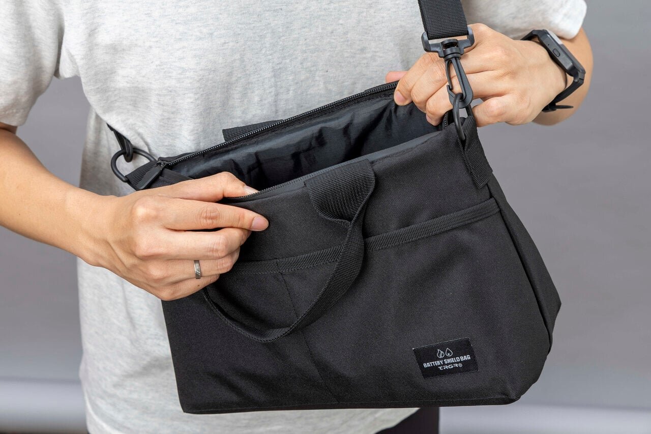 【Summer Travel】How to carry mobile batteries? Prepare for fire risks with a fireproof bag
