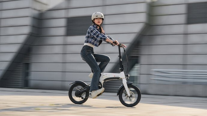 【e-Bike】Condensed into 16 inches! A folding electric assist bicycle that handles everything from city rides to quick trips