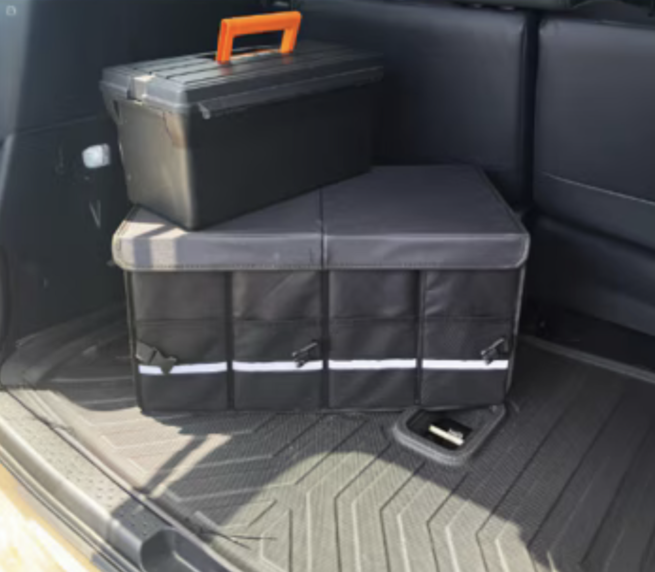 【Car Storage】Trunk is all tidied up! Everything fits into the soft container with dividers