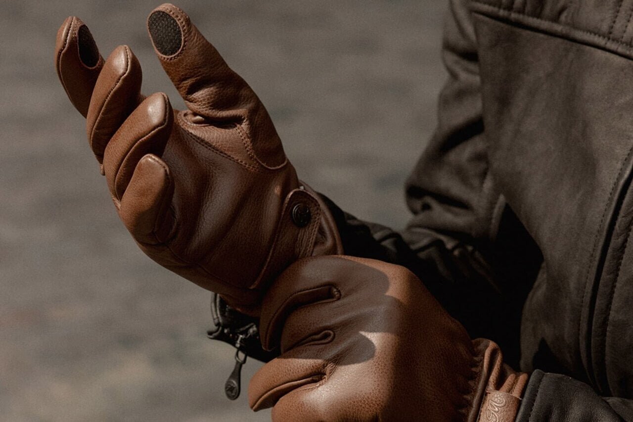 【Motorcycle】Going for a 60s style! Riding gloves refined in design and operability.