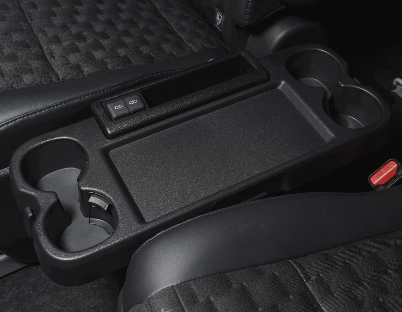 【Car Interior Customization】Comfortably for about 3000 yen! A little upgrade with the second-row table exclusive rubber mat