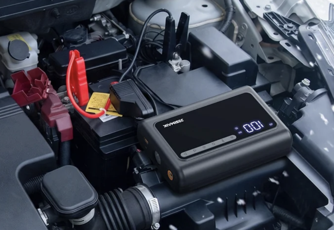 【ジャンプスターター】タイヤメンテからエンジン始動まで！マルチにこなす4in1型
