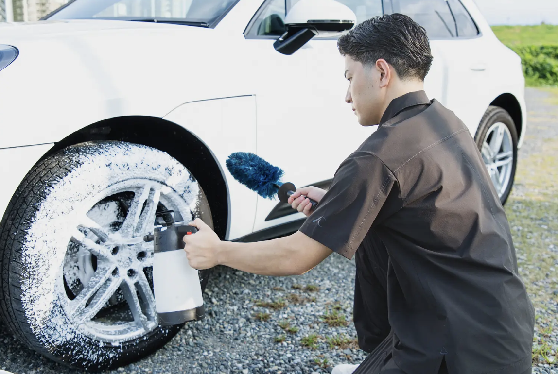 【Weekend Car Care】Use “Specialized Wear” for car washing! A water-repellent setup without hardware that won't damage your beloved car