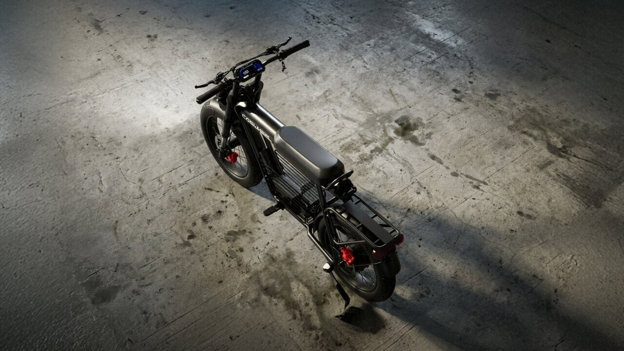 【New Means of Transportation】How far can you go from Tokyo? Riding a specific small electric motorcycle with a range of approximately 90 km