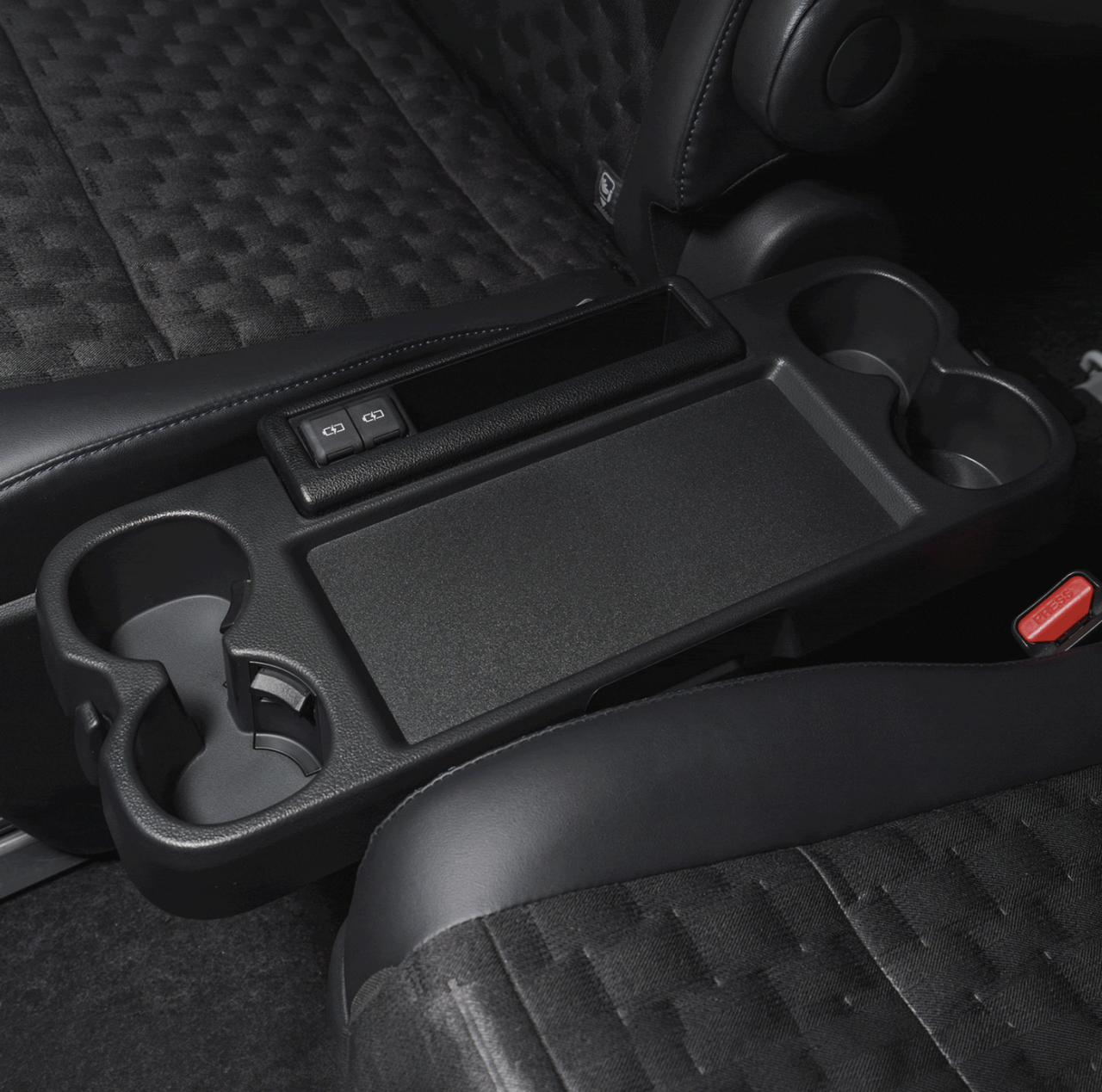 【Car Interior Custom】 No shifting or falling of small items! A “just place it” rubber mat that blends like genuine parts.