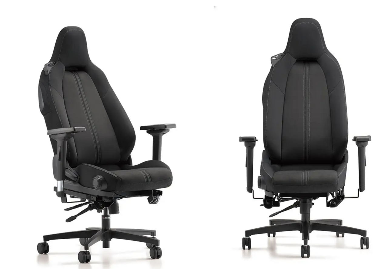 Remove the "genuine seat" from your beloved car and turn it into an indoor chair!? Creating a room that excites car enthusiasts