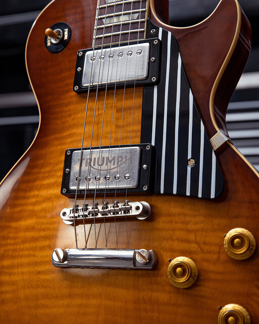 ライダー垂涎のトライアンフ ギブソン 59年誕生の伝説のギターとバイクがコラボ Maduro Online マデュロオンライン ライダー垂涎のトライアンフ ギブソン 59年誕生の伝説のギターとバイクがコラボ Maduro Online マデュロオンライン