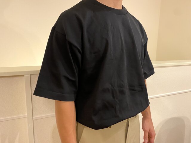 無印良品 週3ペースで着用中 汗でベタつかない ニットtシャツ ここがイイ Maduro Online マデュロオンライン