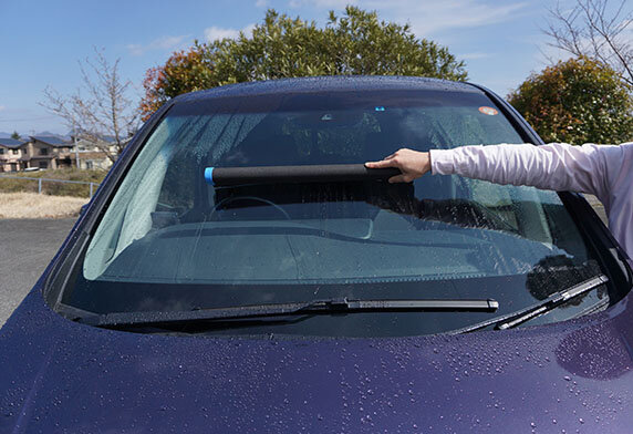 カー用品 洗車後の仕上がりが激変 全長60cmのロングな水切りワイパー Maduro Online マデュロオンライン