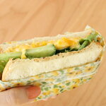 【節約&エコ】繰り返し使えるみつろうラップで野菜やパンをおしゃれに包もう