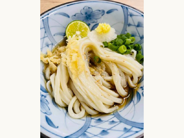 ご近所の讃岐うどん屋さんへ