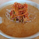 ごま油のパンチが効いた淡麗白味噌ラーメン「金太樓」【長野ローカルラーメン】
