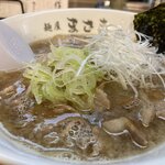 極上ポークと玉ねぎの旨味が詰まった幸福度満点ラーメン「麺屋まさき」【群馬ローカルラーメン】