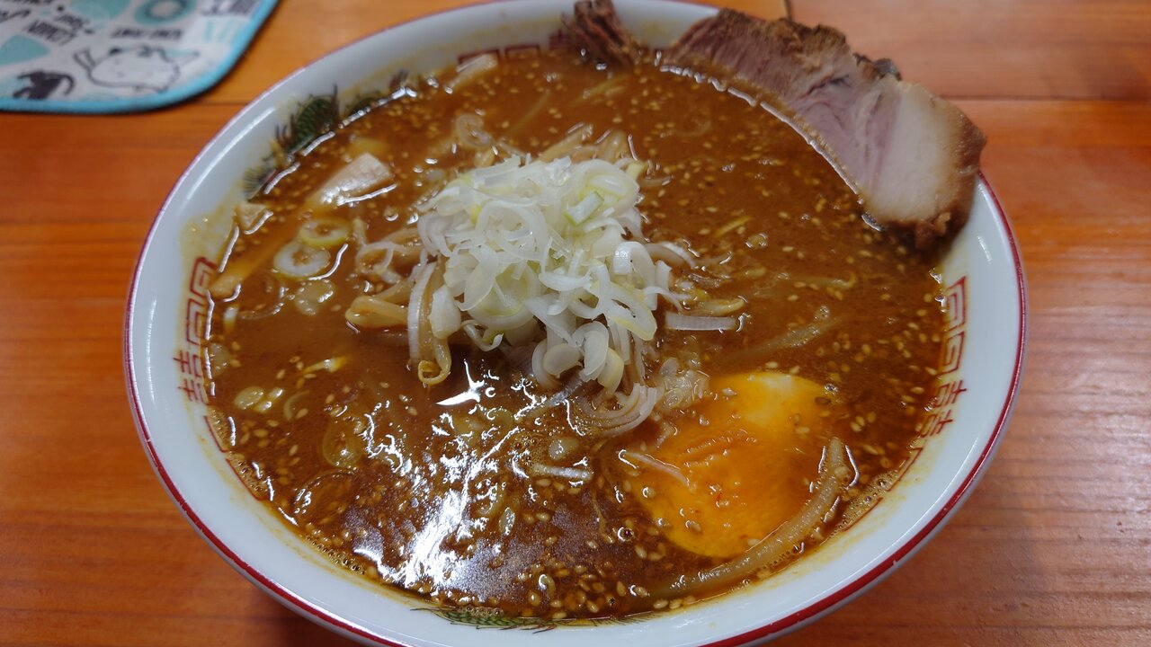 体の芯から温まる郷愁のカレーラーメン 「バロン」【北海道・夕張ローカルラーメン】