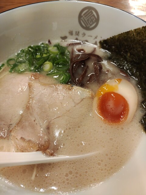 (あっさり味の「フレッシュ一番絞り豚骨」)