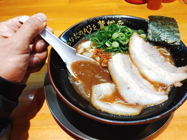一番濃厚な「鷲掴みとんこつ」